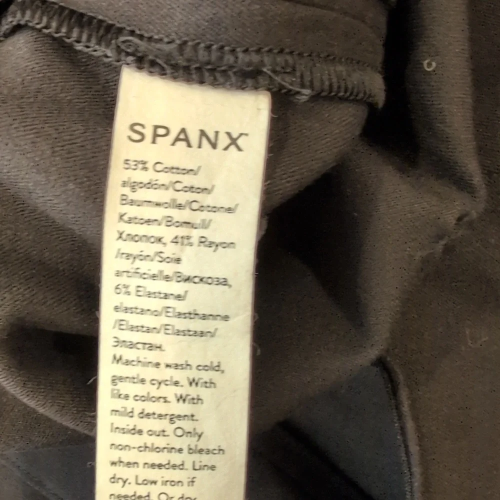 Spanx Ankle Slim Pull On Pants